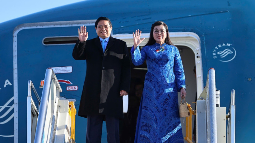 Thủ tướng Phạm Minh Chính và Phu nhân tới Johannesburg bắt đầu tham dự Hội nghị thượng đỉnh G20