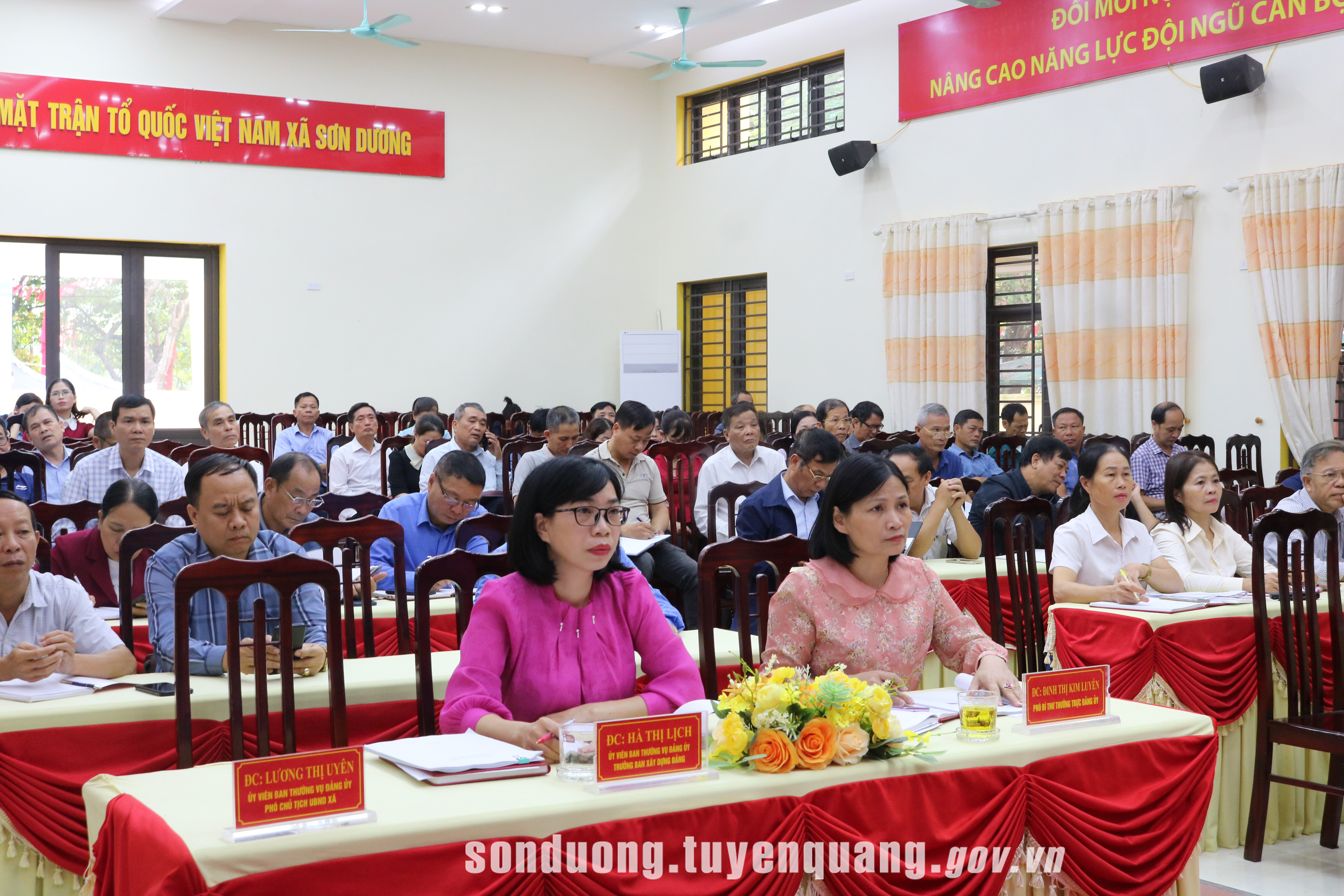 Đảng ủy xã Sơn Dương tham gia Hội nghị tập huấn triển khai ứng dụng Sổ tay đảng viên điện tử