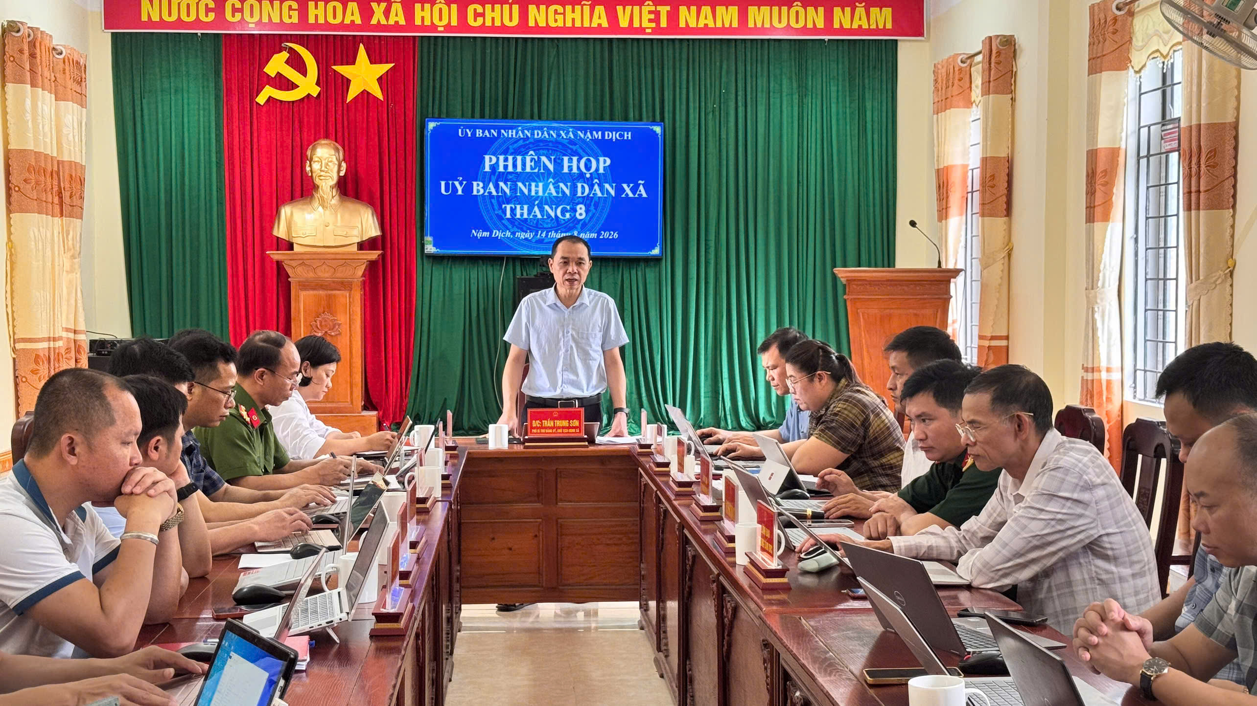 UBND XÃ NẬM DỊCH TỔ CHỨC PHIÊN HỌP THÁNG 8