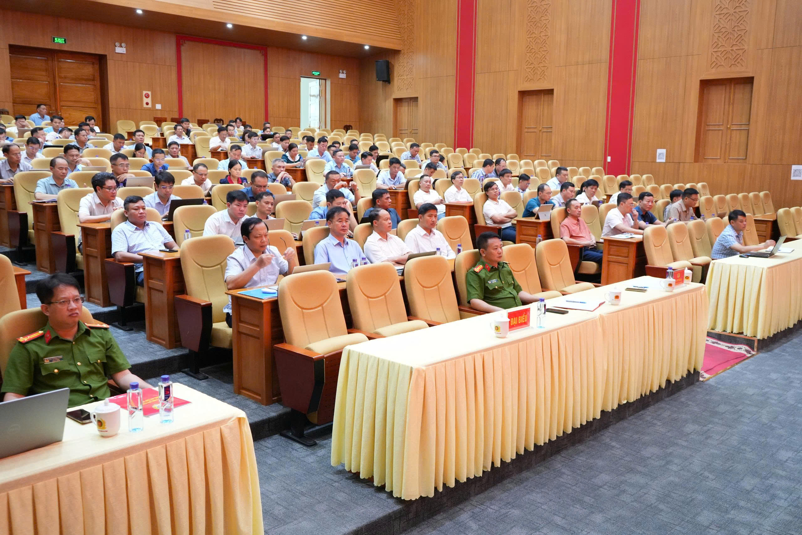 NÂNG CAO NĂNG LỰC ĐIỀU HÀNH PCCC VÀ CNCH TẠI CƠ SỞ: 146 LÃNH ĐẠO CẤP XÃ ĐƯỢC HUẤN LUYỆN NGHIỆP VỤ