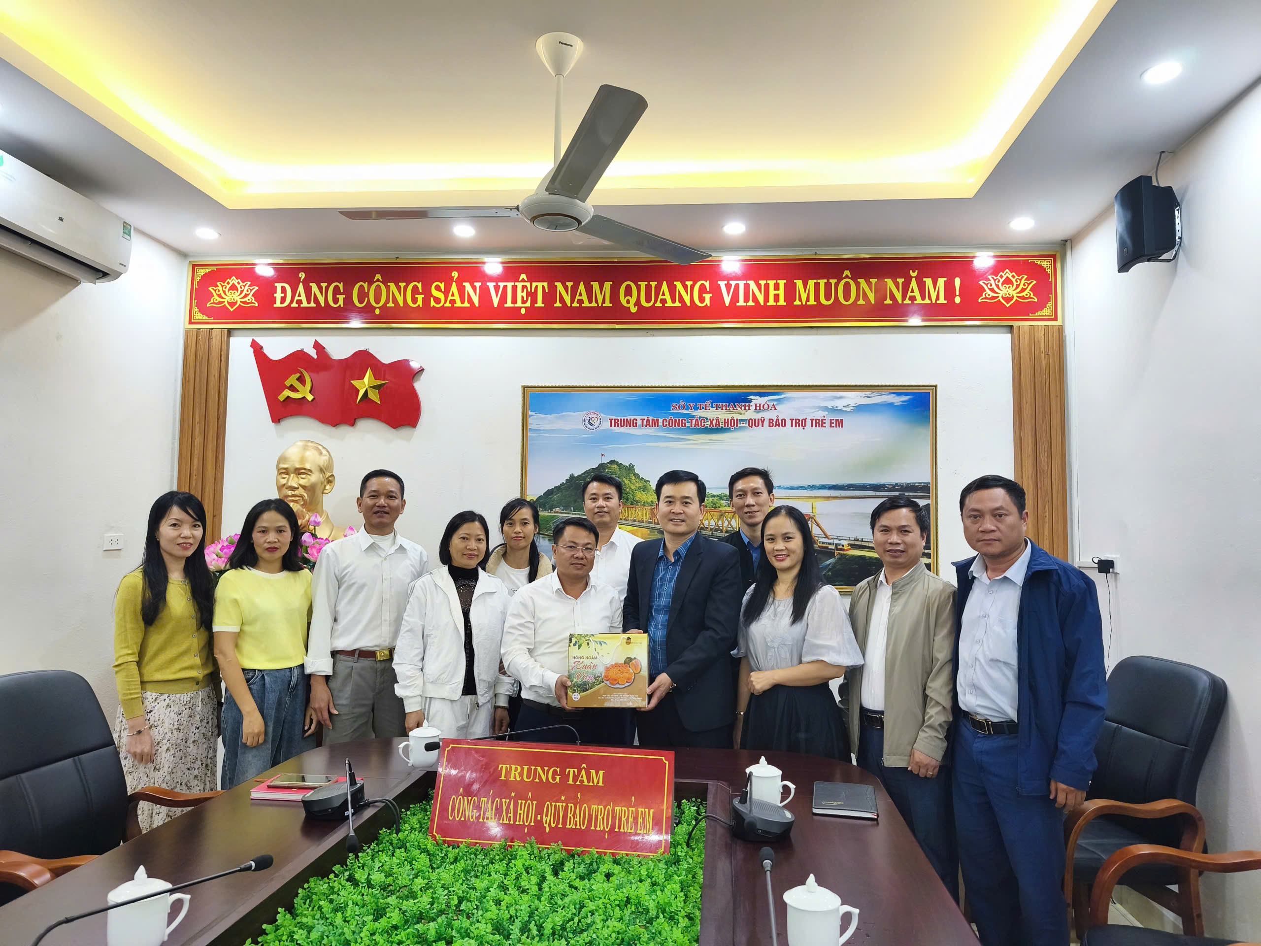 Tham quan, học tập kinh nghiệm tại Trung tâm Công tác xã hội – Quỹ bảo trợ trẻ em tỉnh Thanh Hóa