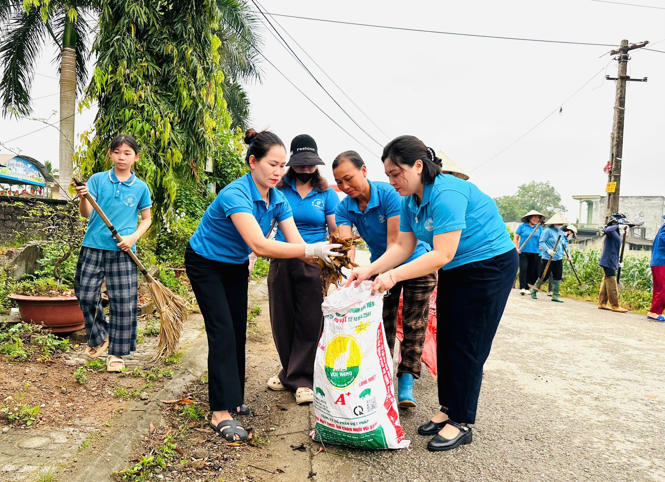 Phụ nữ Tuyên Quang làm chủ không gian xanh
