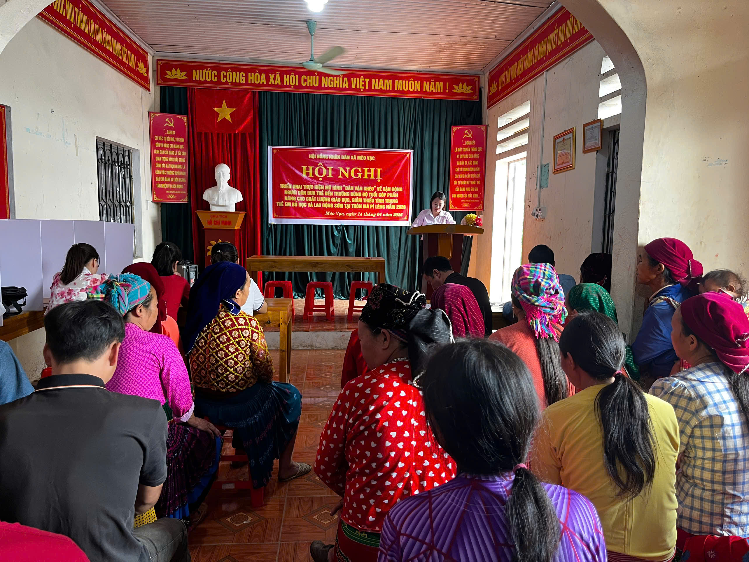 HĐND xã Mèo Vạc triển khai mô hình “Dân vận khéo” vận động học sinh đến trường đúng độ tuổi