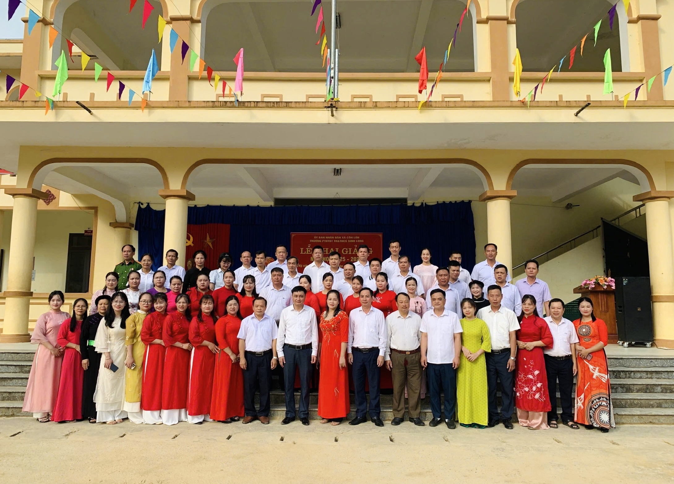 TƯNG BỪNG NGÀY HỘI KHAI GIẢNG NĂM HỌC 2025 – 2026 TẠI CÁC TRƯỜNG TRÊN ĐỊA BÀN XÃ CÔN LÔN