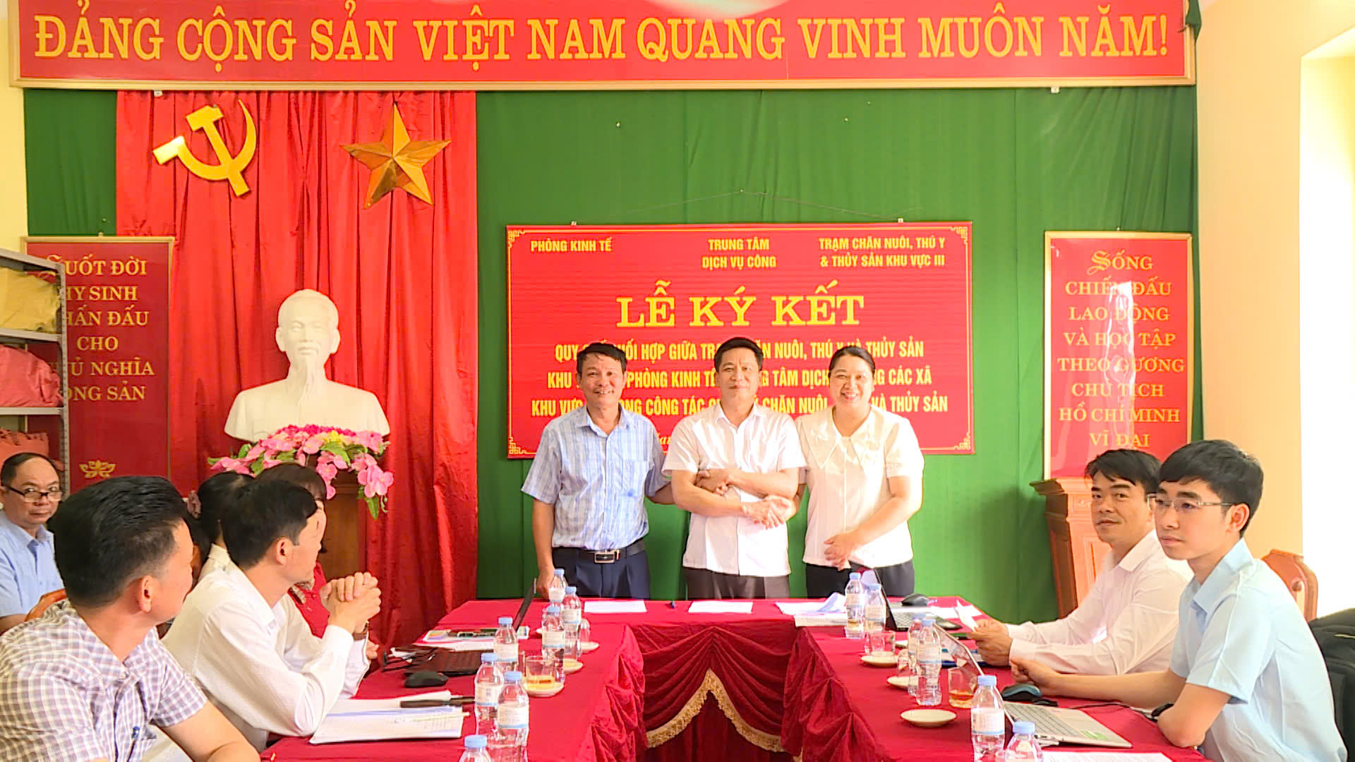 Lễ ký kết quy chế phối hợp trong quản lý chăn nuôi, thú y và thủy sản khu vực III