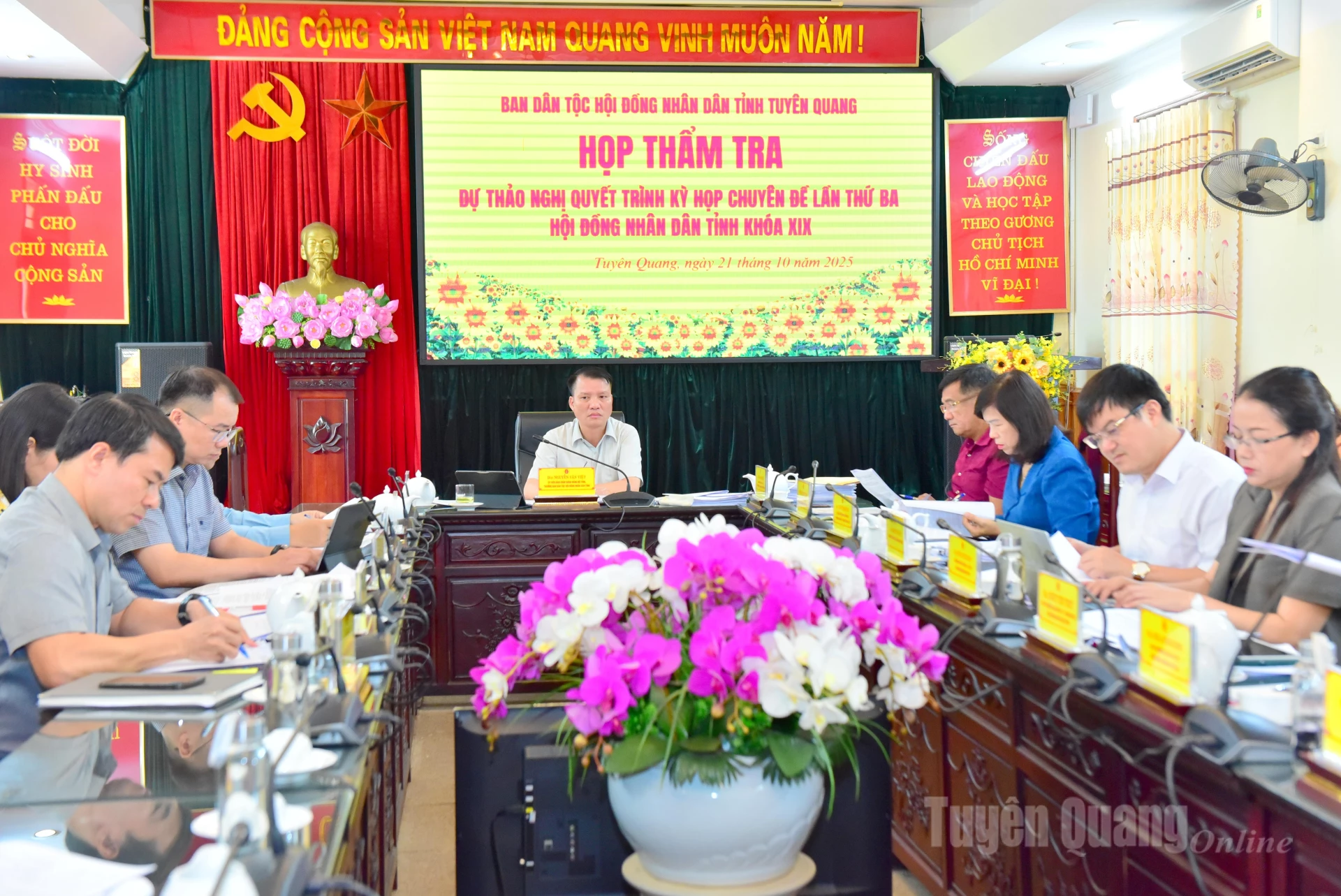 Các ban HĐND tỉnh Tuyên Quang thẩm tra dự thảo các nghị quyết trình Kỳ họp chuyên đề lần thứ ba