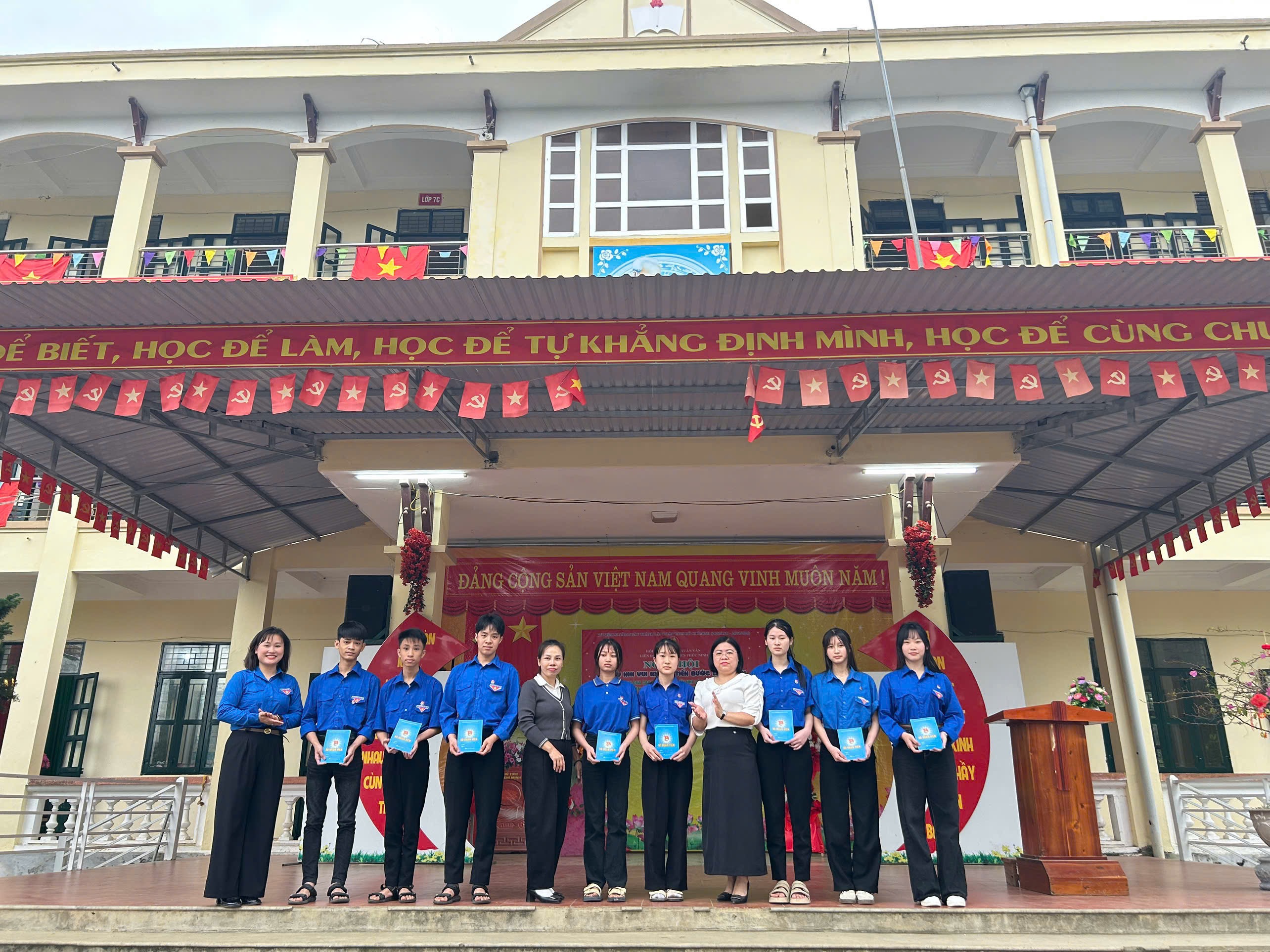 XÃ XUÂN VÂN TỔ CHỨC NGÀY HỘI “THIẾU NHI VUI KHỎE – TIẾN BƯỚC LÊN ĐOÀN”