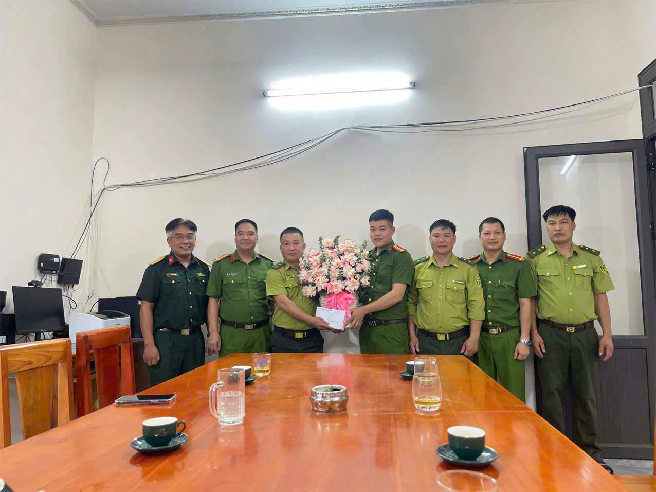 TRUNG HÀ CHÚC MỪNG LỰC LƯỢNG KIỂM LÂM NHÂN NGÀY TRUYỀN THỐNG
