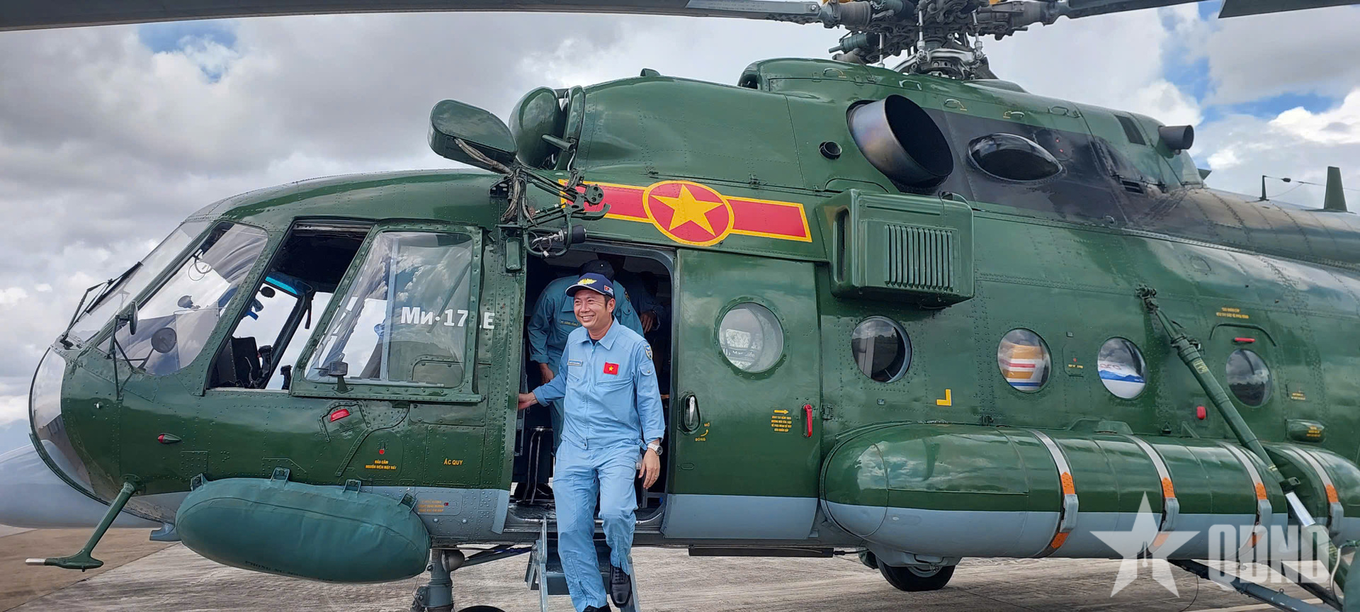 Thượng tá Trương Thanh Bình, Trung đoàn trưởng Trung đoàn 917 hoàn thành nhiệm vụ A80 trở về. 