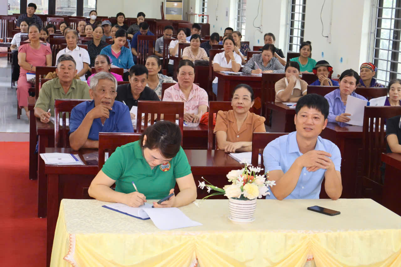 Hội Nông dân xã Vĩnh Tuy tổ chức tập huấn phân loại, xử lý rác thải hữu cơ tại nguồn năm 2026