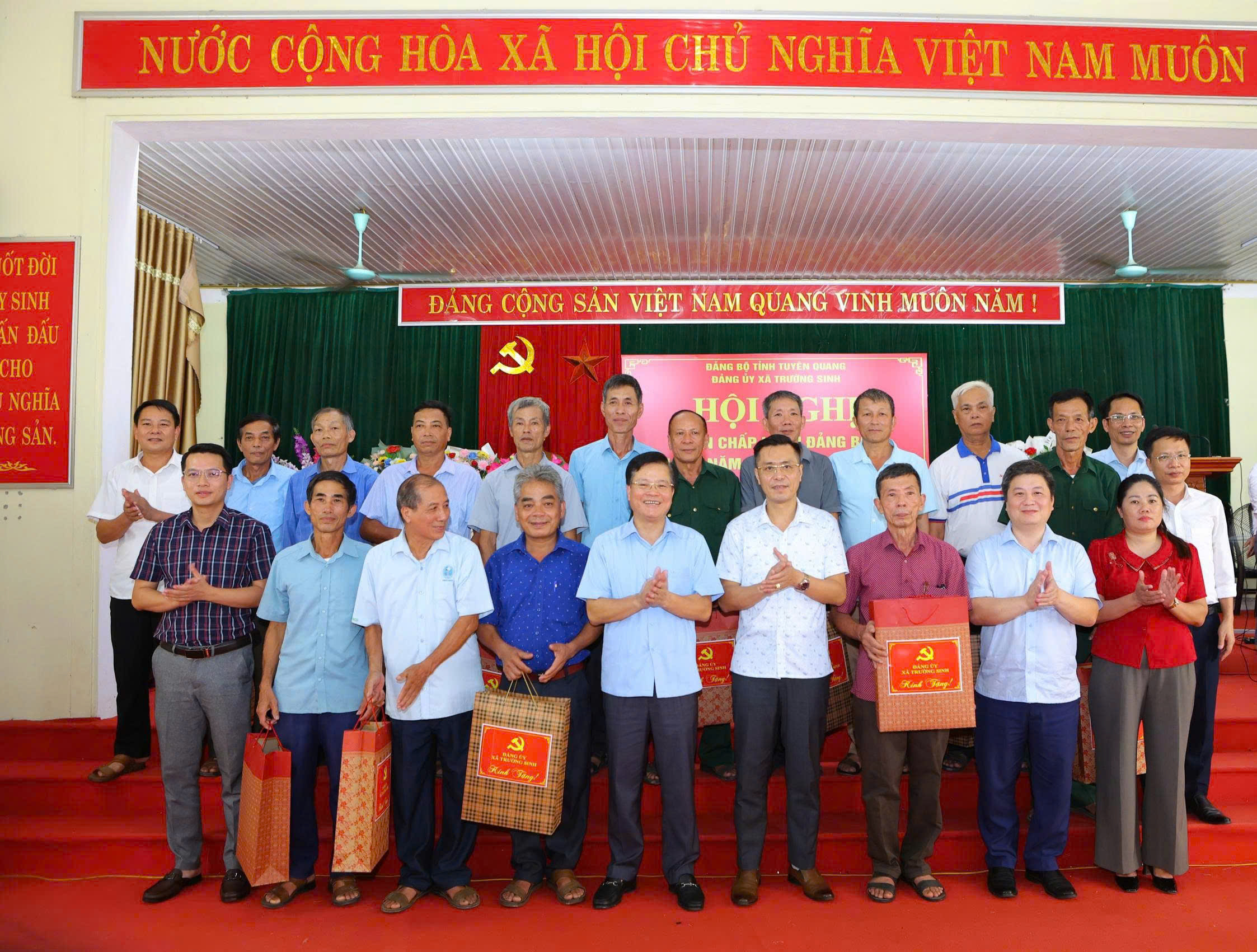 XÃ TRƯỜNG SINH TỔ CHỨC HỘI NGHỊ BAN CHẤP HÀNH ĐẢNG BỘ LẦN THỨ NĂM, NHIỆM KỲ 2025 - 2030