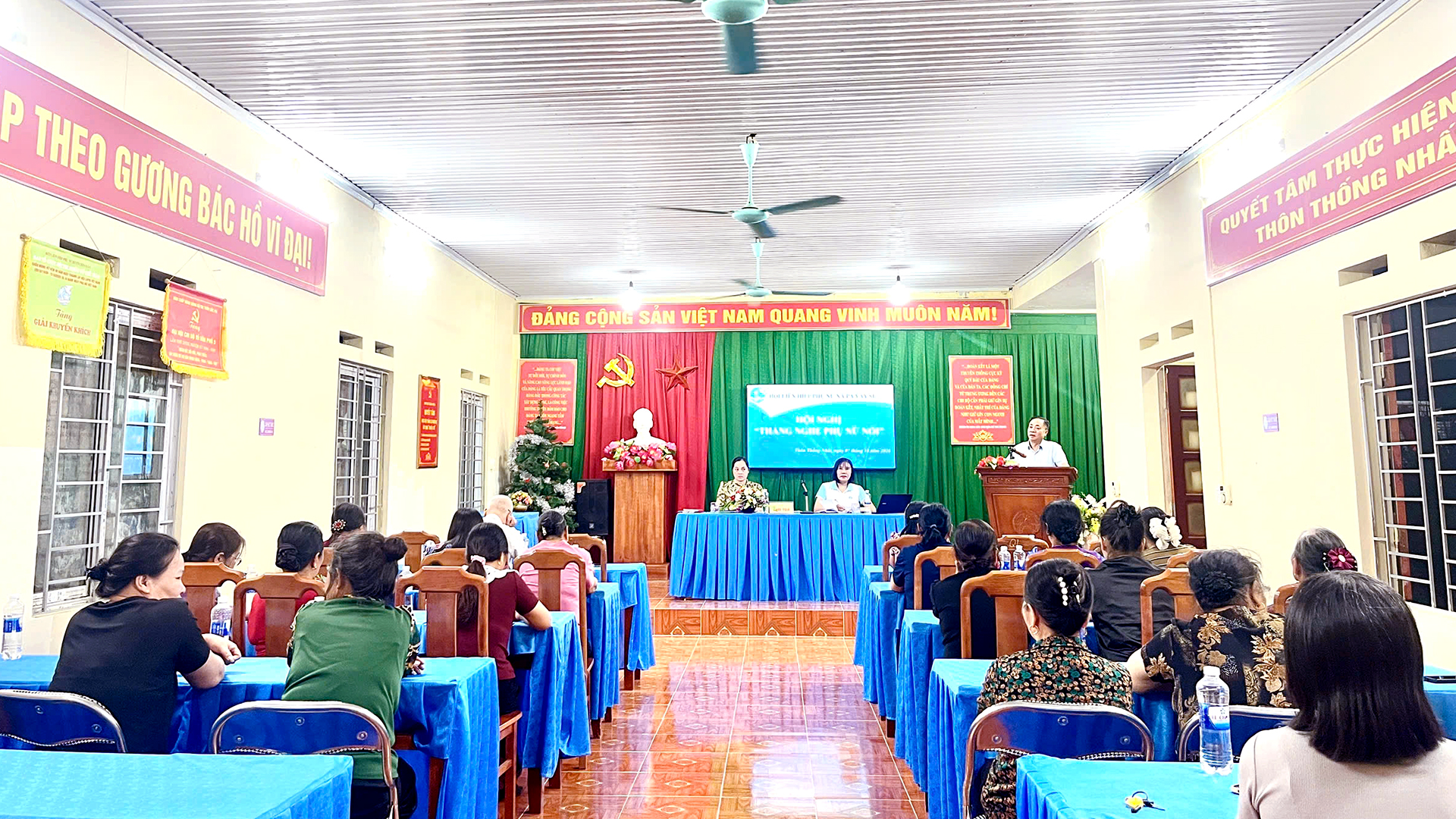 Hội LHPN xã Pà Vầy Sủ tổ chức Hội nghị Tháng “nghe phụ nữ nói”
