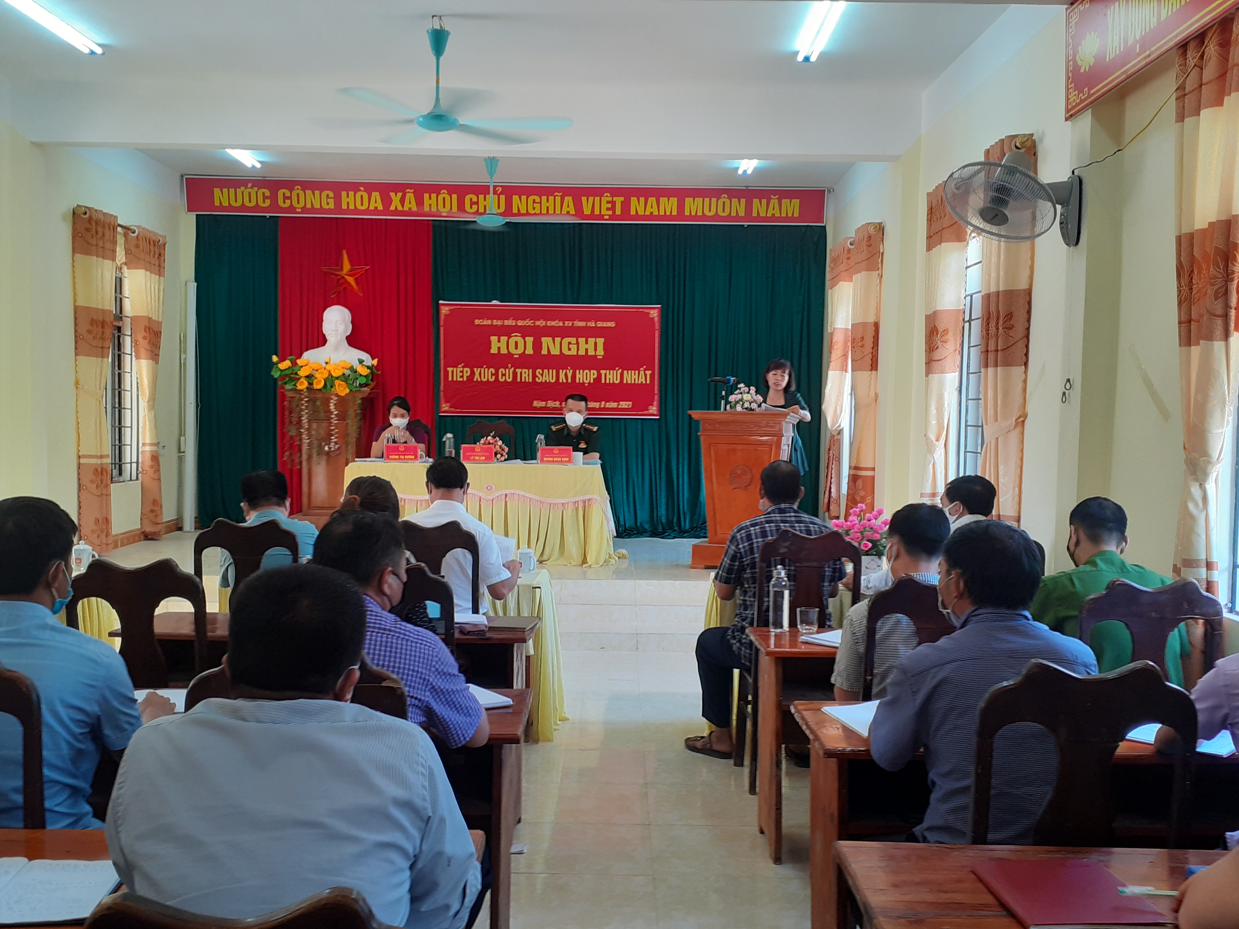 Đoàn đại biểu Quốc hội khóa VX tỉnh Hà Giang TXCT tại xã Nậm Dịch