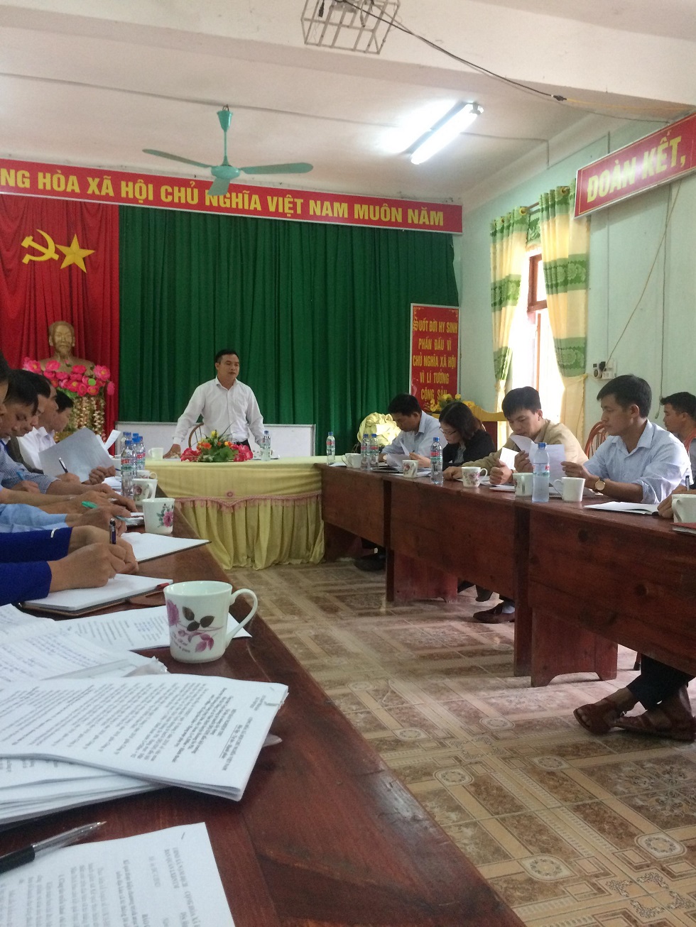 Đoàn giám sát HĐND huyện đến làm việc tại xã Nậm Dịch.