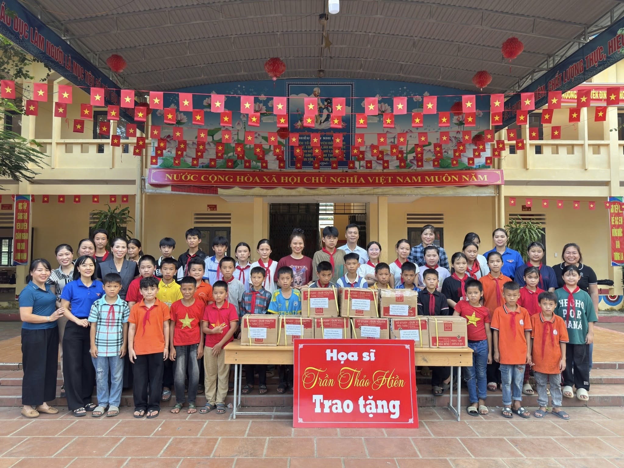 KẾT NỐI YÊU THƯƠNG – TIẾP SỨC ĐẾN TRƯỜNG