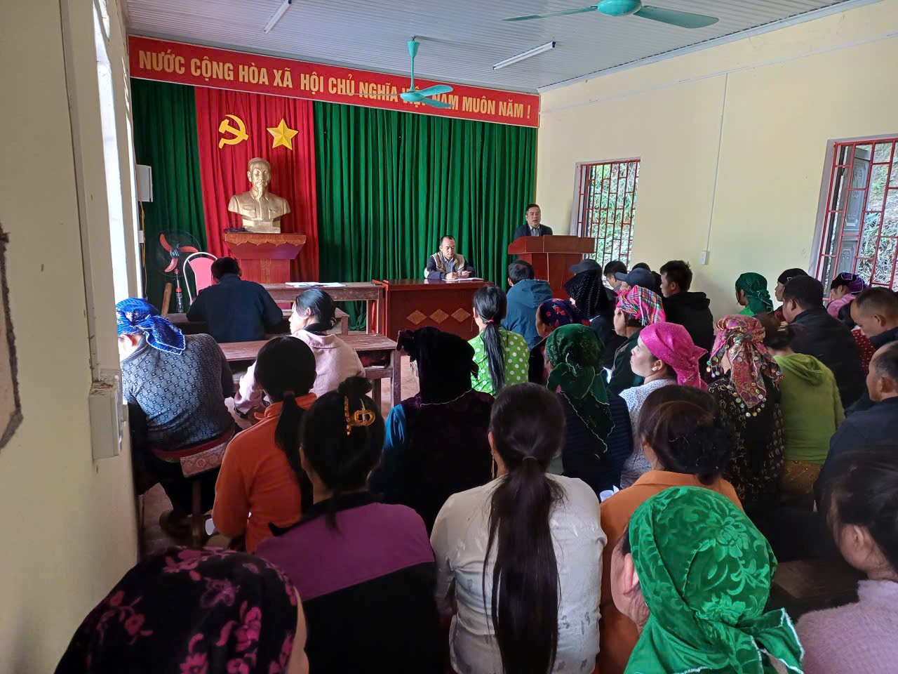 Đại Biểu Hội Đồng Nhân Dân Xã Niêm Sơn Tổ đại biểu số 3 Tiếp Xúc Cử Tri  Tại thôn Cá Thể Bản Tồng.