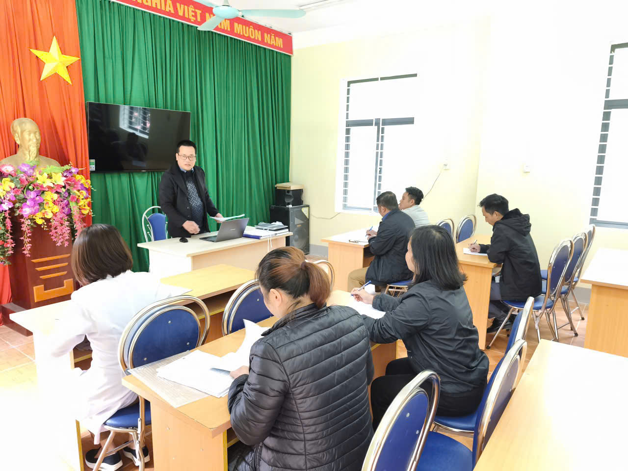 CÁC TRẠM Y TẾ TỔ CHỨC HỌP TRIỂN KHAI THỰC HIỆN TIỂU DỰ ÁN 2 THUỘC DỰ ÁN 3 VỀ CẢI THIỆN DINH DƯỠNG (CHƯƠNG TRÌNH MỤC TIÊU QUỐC GIA GIẢM NGHÈO BỀN VỮNG GIAI ĐOẠN 2021-2025) NĂM 2025 TRÊN ĐỊA BÀN XÃ PHỐ BẢNG