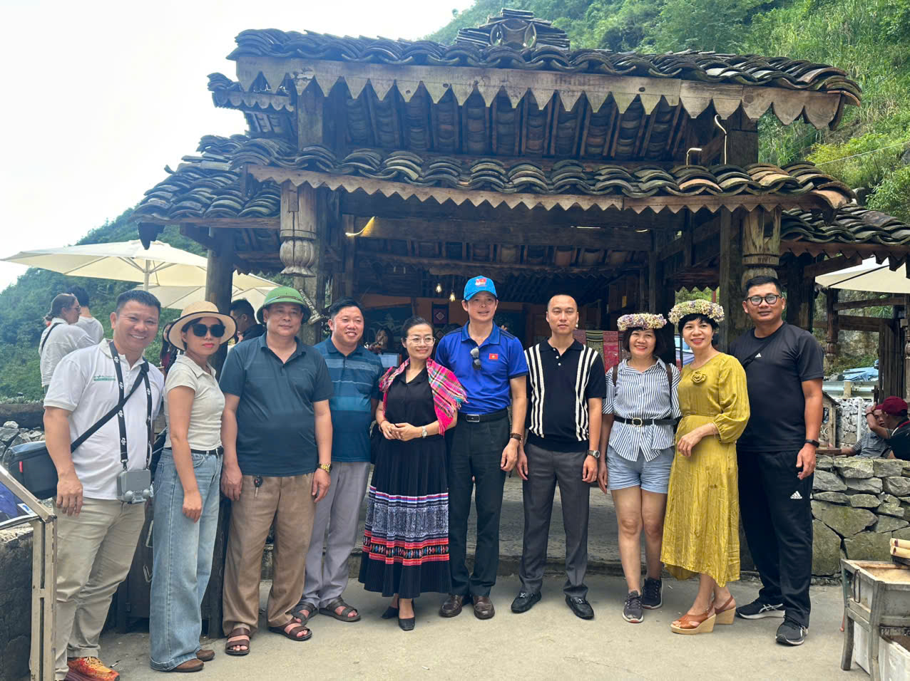 TRUNG TÂM XÚC TIẾN DU LỊCH TỈNH KHẢO SÁT ĐIỂM DỪNG CHÂN DỐC THẨM MÃ XÃ PHỐ BẢNG.