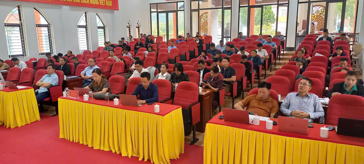 Đảng ủy xã Phố Bảng dự Hội nghị trực tuyến quán triệt và triển khai thực hiện các nghị quyết của Bộ Chính trị