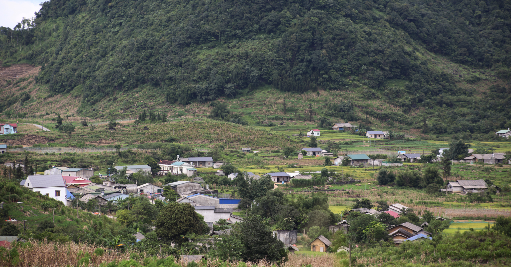 Nỗ lực trong xóa bỏ tảo hôn, hôn nhân cận huyết thống ở vùng biên Tùng Vài.