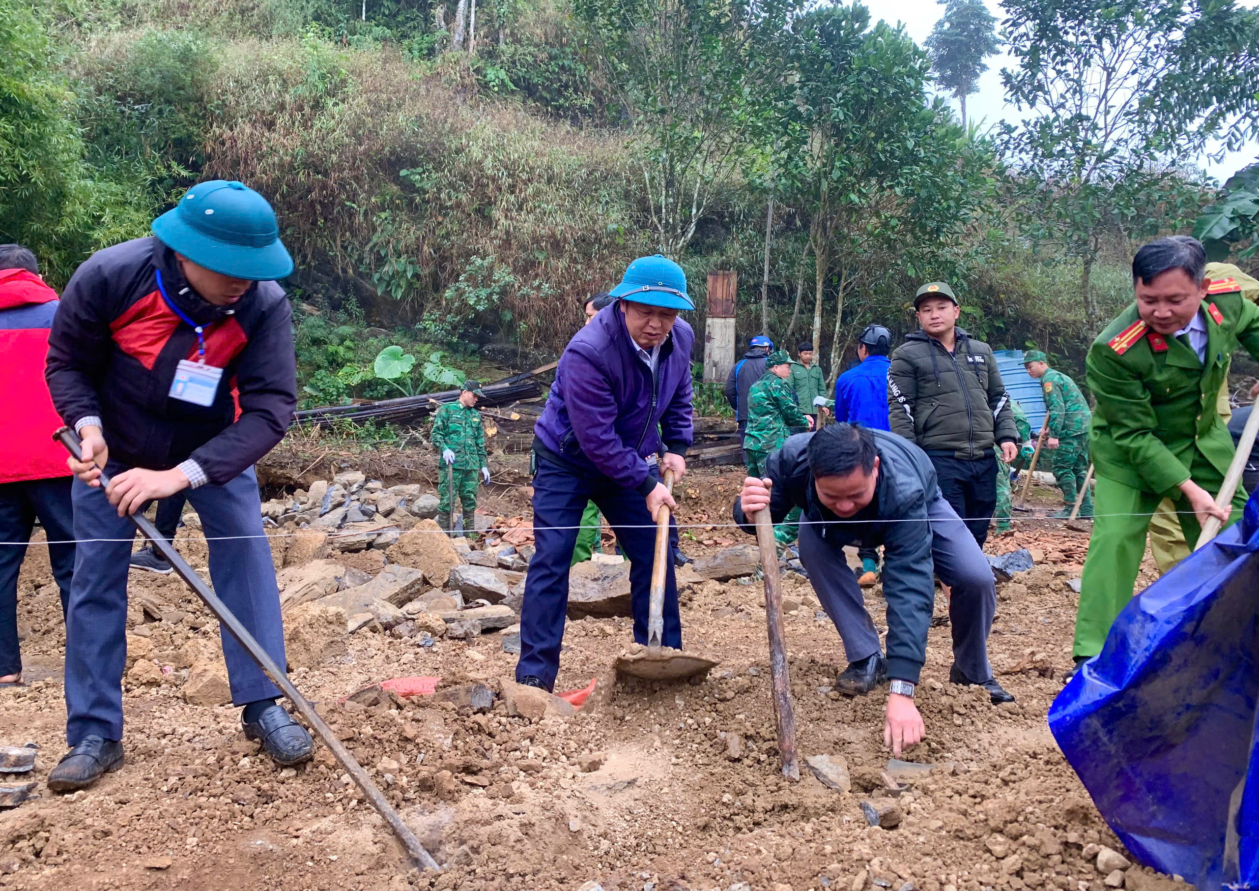 Khởi công xây dựng nhà ở thuộc chương trình xóa nhà tạm, nhà dột nát tại xã Tùng Vài