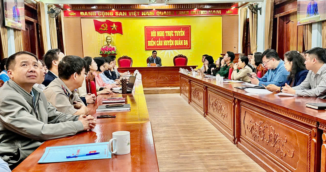 Điểm cầu huyện Quản Bạ dự Hội nghị toàn quốc quán triệt triển khai thực hiện Nghị quyết Hội nghị lần thứ 11 BCH Trung ương Đảng khóa XIII