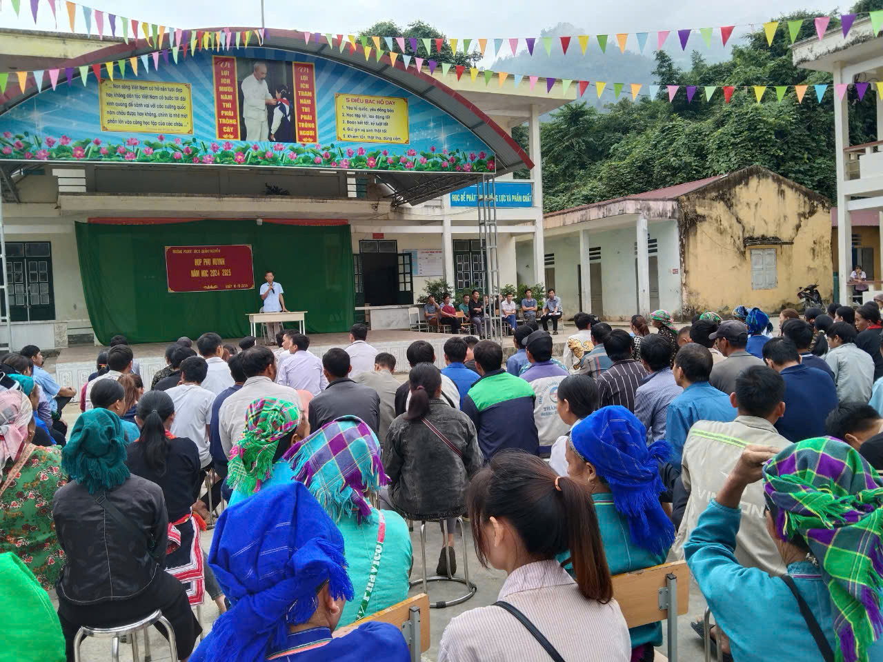 Trường PTDTBT THCS Quảng Nguyên Tổ Chức Họp Phụ Huynh đầu năm học 2024-2025