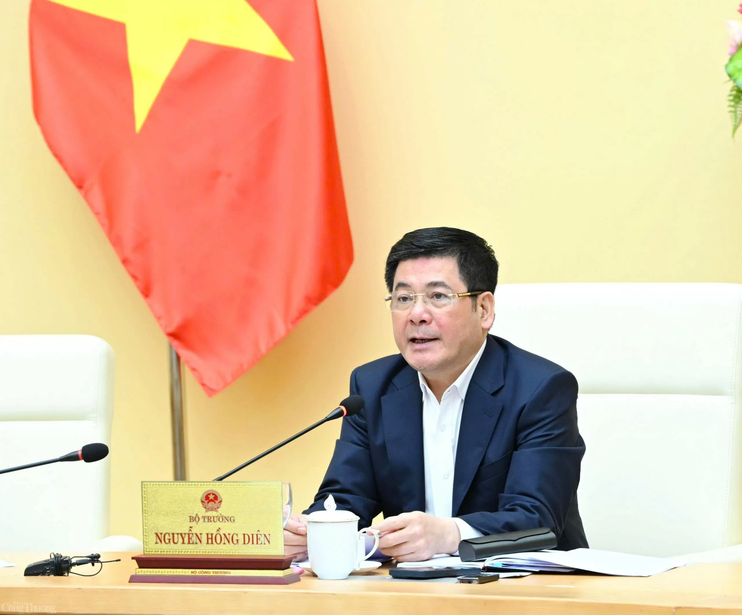 Bộ trưởng Nguyễn Hồng Diên chỉ đạo 5 việc 'cần làm ngay' tại buổi giao ban đầu tiên theo bộ máy mới