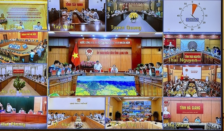 Hội nghị được kết nối trực tuyến từ điểm cầu chính trụ sở Chính phủ tới các điểm cầu UBND các tỉnh, thành phố trực thuộc Trung ương - Ảnh: VGP/Nhật Bắc