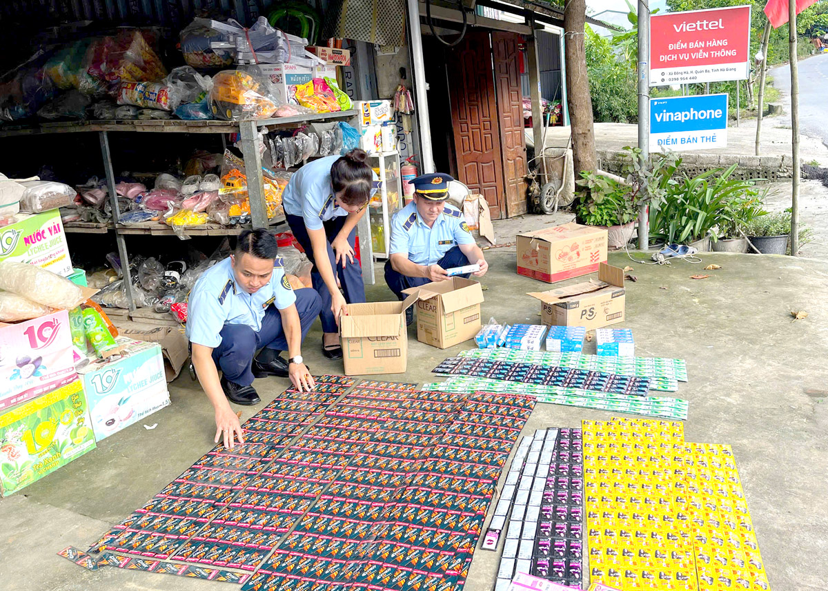 Phát hiện 66 vụ vi phạm trong tháng cao điểm chống buôn lậu