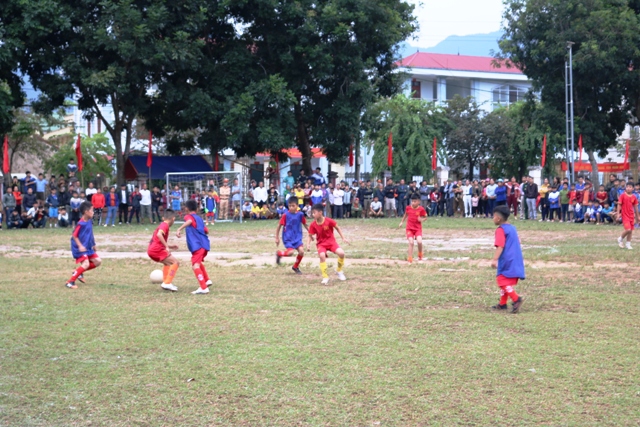 Chi bộ trường Mầm Non Tân Quang tổ chức Đại hội chi bộ lần thứ VII