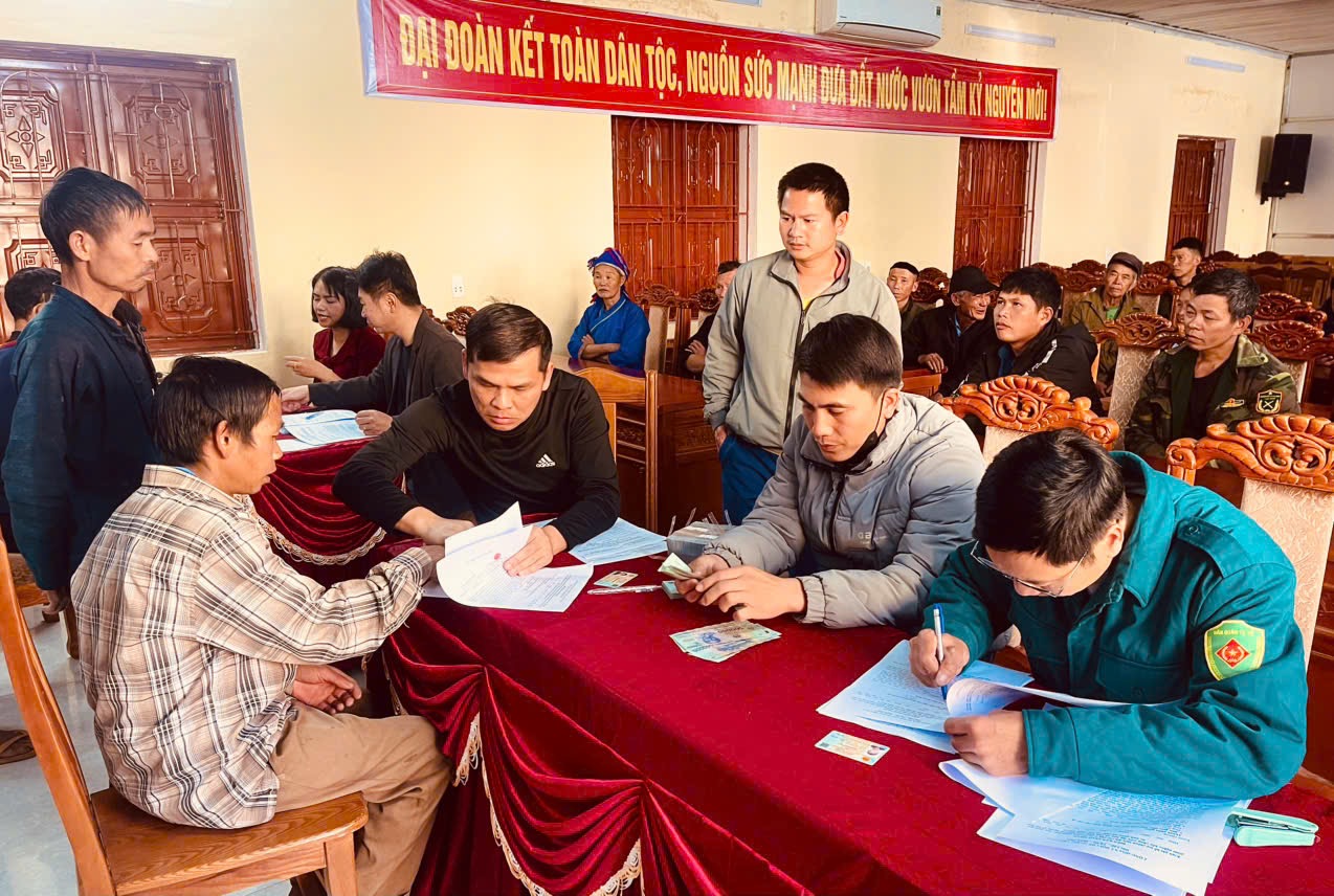 Trao 1,5 tỷ đồng kinh phí chênh lệch đối với nhà ở thuộc Chương trình MTQG giảm nghèo bền vững trên địa bàn xã Tân Tiến