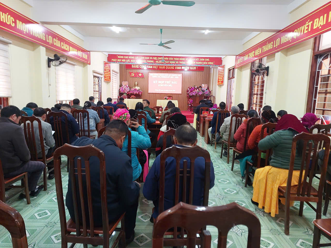 Hội đồng nhân dân xã Thắng Mố khóa XX, nhiệm kỳ 2021 -2026. Tổ chức kỳ họp thứ sáu ( Chuyên đề)