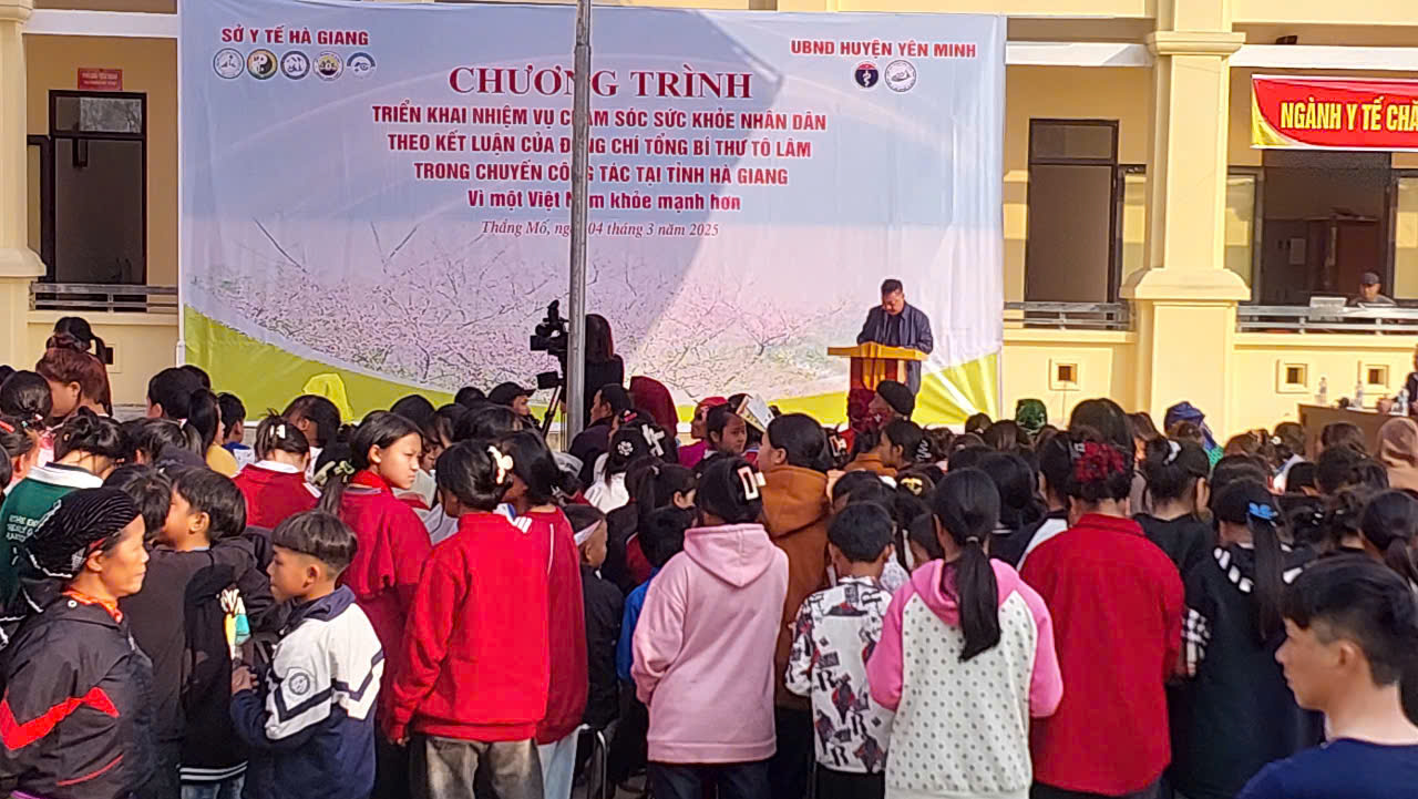 Sở Y tế Hà Giang đã phối hợp với UBND huyện Yên Minh tổ chức chương trình Triển khai nhiệm vụ chăm sóc sức khoẻ nhân dân theo Kết luận của đồng chí Tổng Bí thư Tô Lâm  trong chuyến công tác tại tỉnh Hà Giang "Vì một Việt Nam khoẻ mạnh hơn".