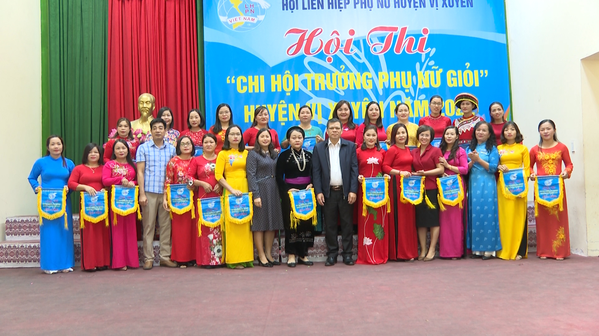 Hội thi “Chi hội trưởng phụ nữ giỏi”.