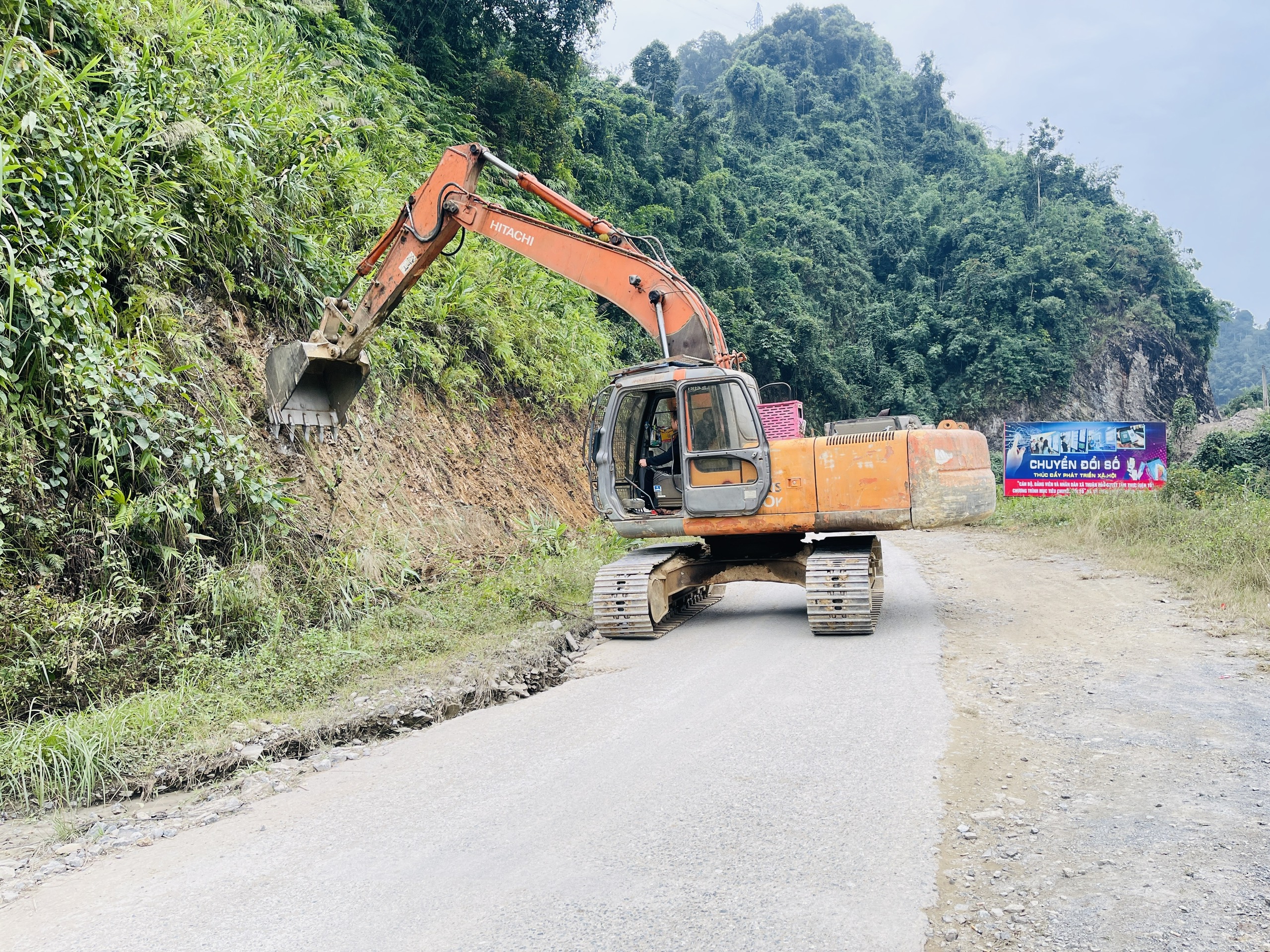 Thuận Hòa cải tạo sửa chữa tuyến đường từ Thủy điện sông Miện 5A đến chợ trung tâm xã