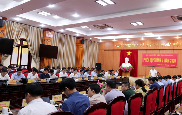 Thực hiện nghiêm các giải pháp phòng, chống dịch Covid-19, tuyệt đối không chủ quan, lơ là