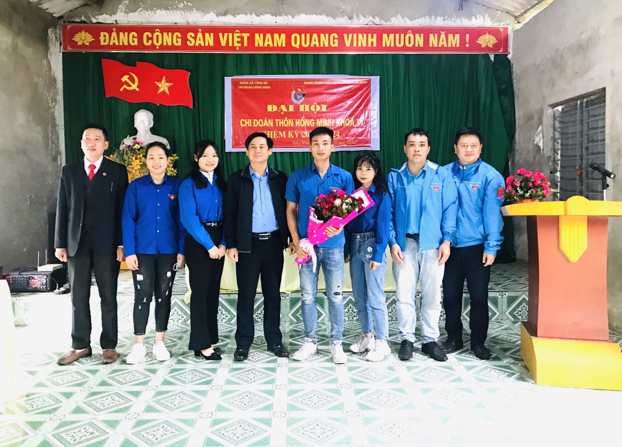 Đại hội điểm toàn xã chi đoàn thôn Hồng Minh.