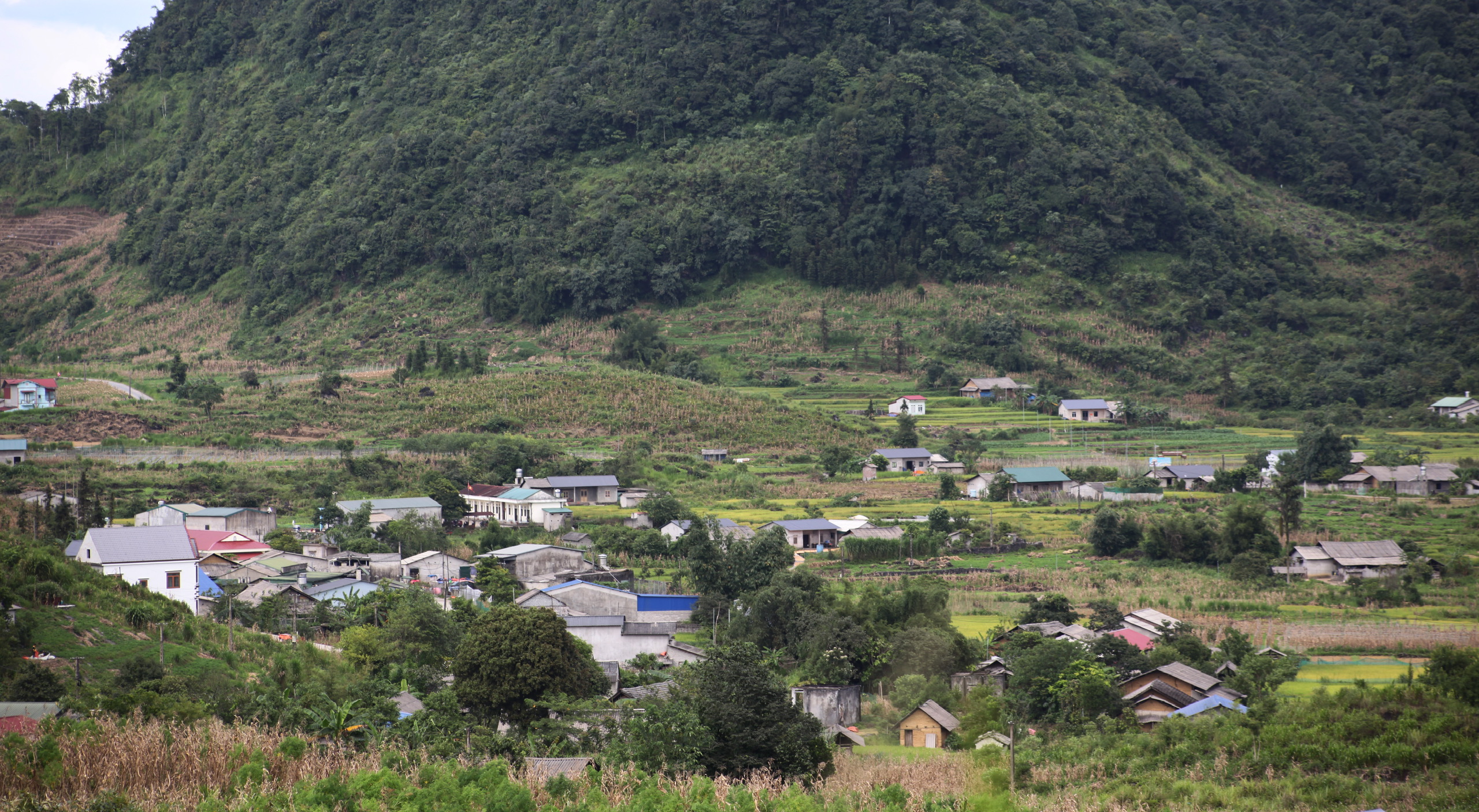 Nỗ lực trong xóa bỏ tảo hôn, hôn nhân cận huyết thống ở vùng biên Tùng Vài.