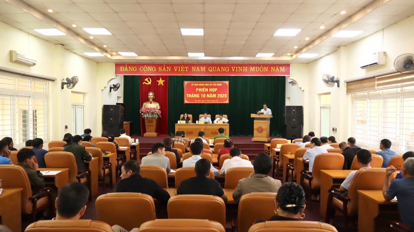 UBND xã Yên Minh tổ chức phiên họp thường kỳ tháng 10/2025