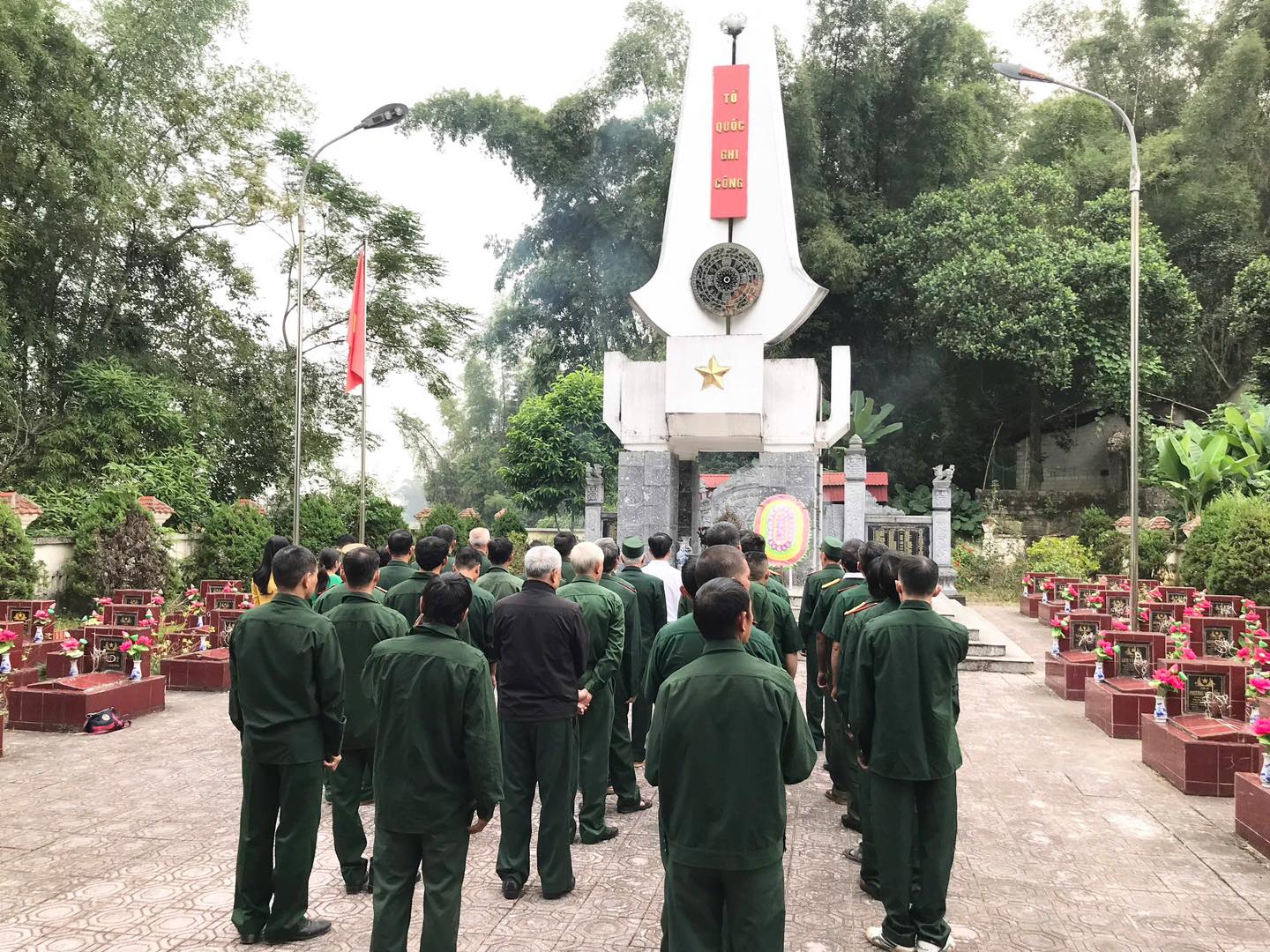 Viếng Nghĩa trang Liệt sỹ xã trước thềm Đại hội đại biểu Hội Cựu chiến binh xã Yên Minh lần thứ VIII, nhiệm kỳ 2025-2030